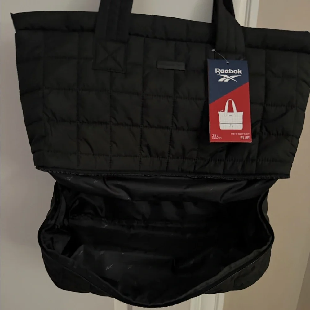 Brand new”Reebok”(ELLIE)tote bag.Size-H-15”,W-20”xD7”.23L capacity.Color-black🖤 - Picture 7 of 14